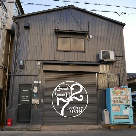 Guest House Twenty-Seven 27 Osaka Bagian luar foto