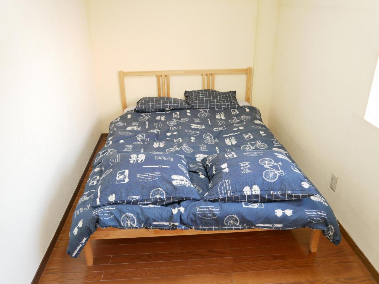 Guest House Twenty-Seven 27 Osaka Bagian luar foto