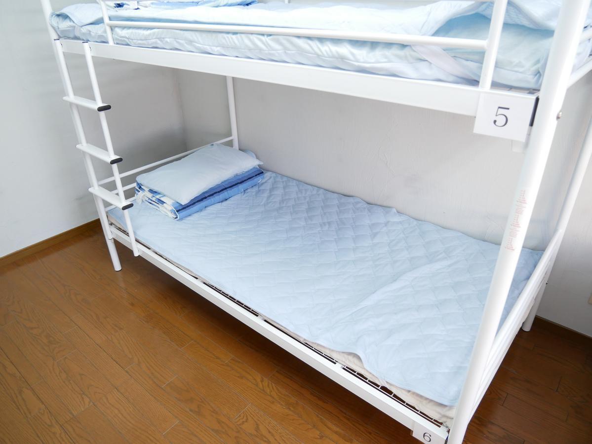 Guest House Twenty-Seven 27 Osaka Bagian luar foto